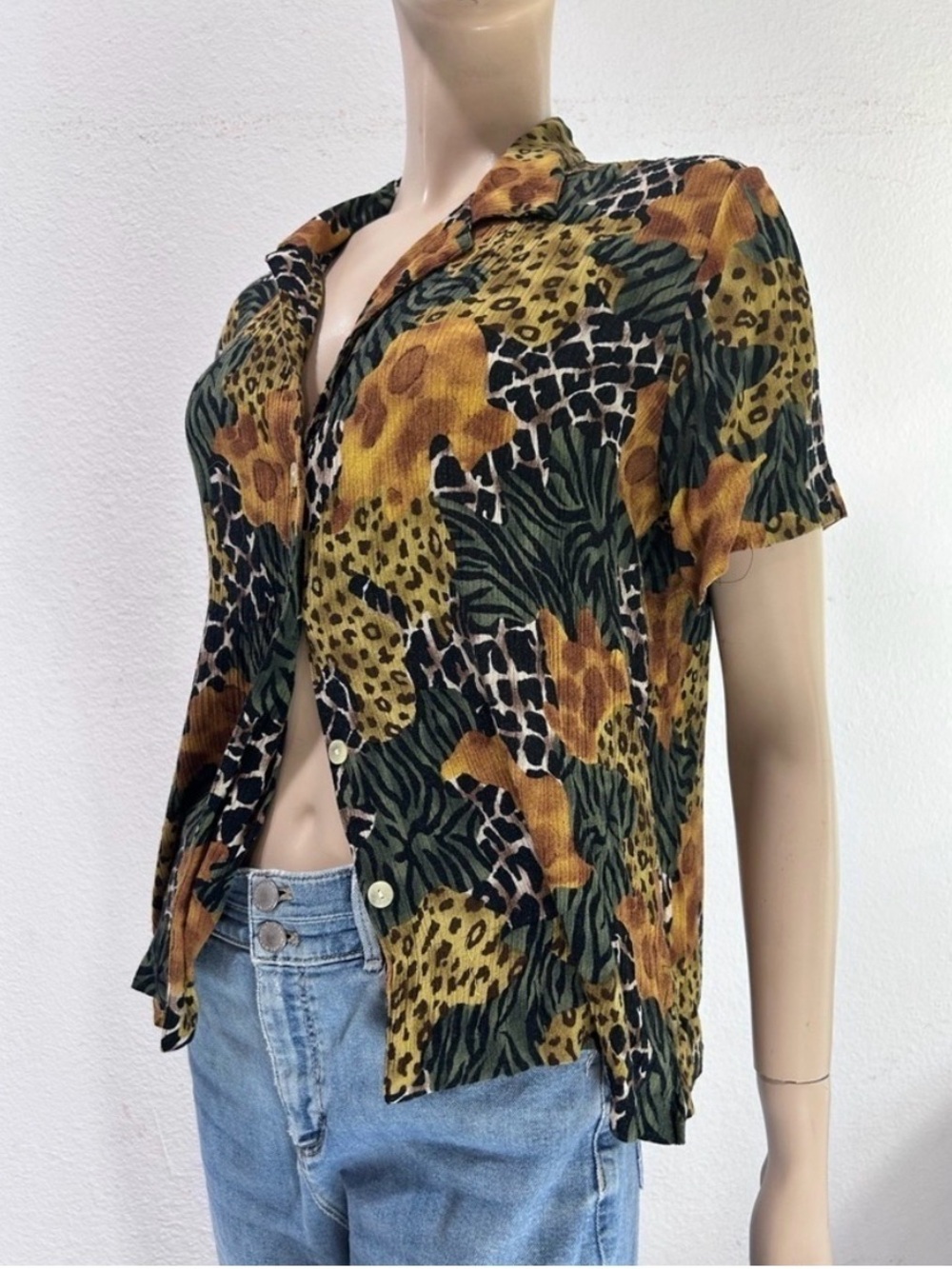 Requirements Leopard & Floral Short Sleeve Button-Down Shirt - Black & Brown - Picture 8 of 13
